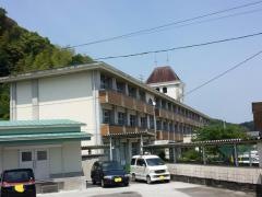 日下小学校