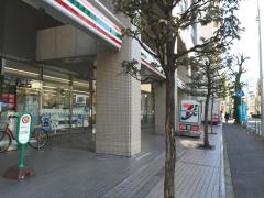 セブンイレブン　横浜鶴屋町2丁目店