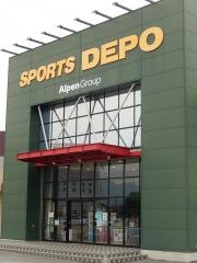スポーツデポ　甲府店