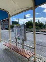 「茨木市役所前」バス停留所