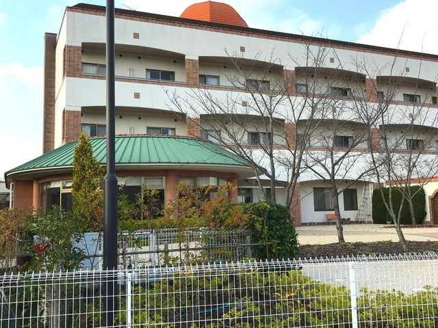 あかいわ 施設外観