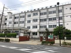 足立区立西新井中学校