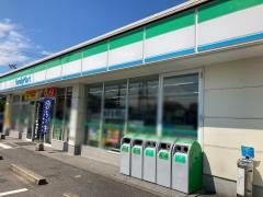 ファミリーマート　岡崎日名本町店