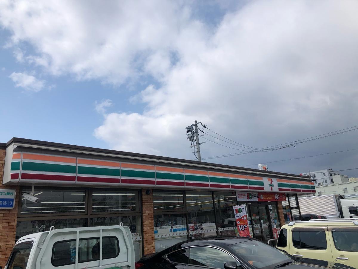 セブンイレブン　広島商工センター店の外観です。