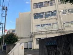 横浜市立鶴見中学校