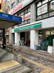 ローソンストア100　車道店