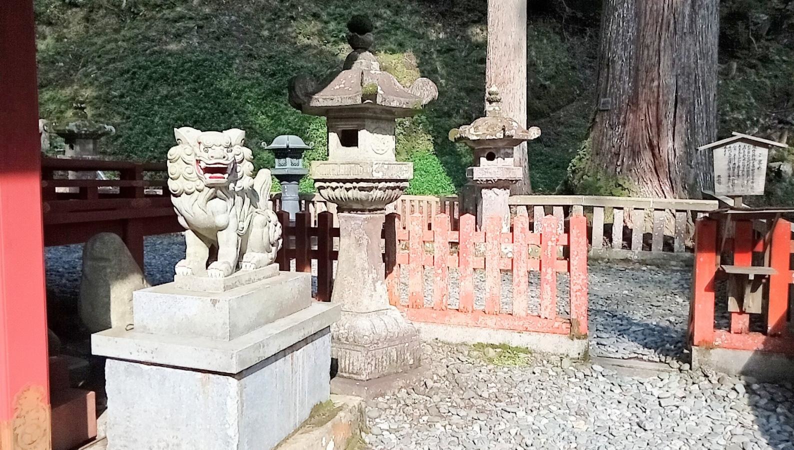 鳳来山東照宮