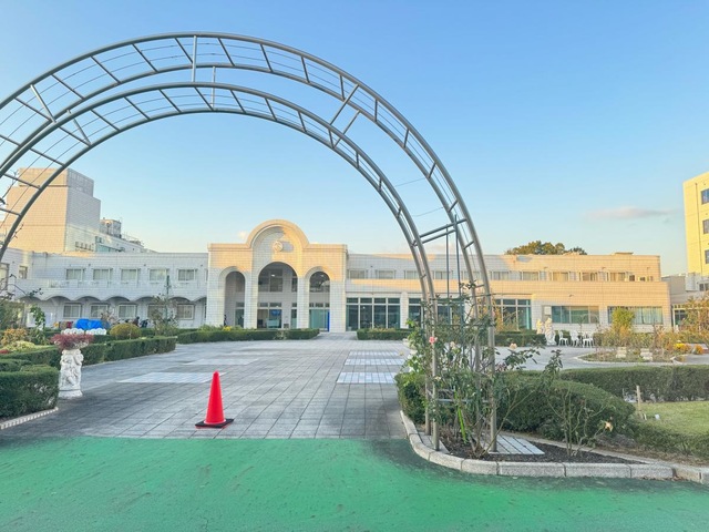 郁徳苑