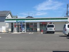 ファミリーマート　滝沢ゆとりが丘店