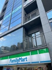 ファミリーマート　谷町一丁目店