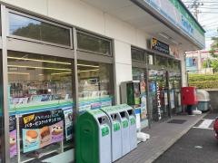 ファミリーマート　堤町一丁目店