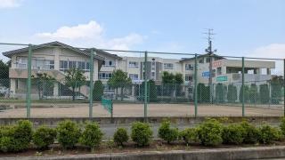 東根中部小学校