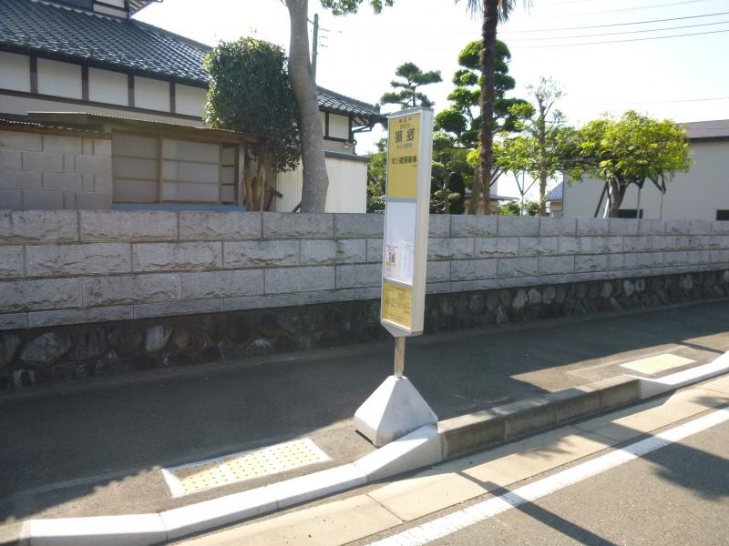 バス停外観