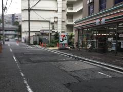 セブンイレブン　川口駅ＳＬ青葉通り店