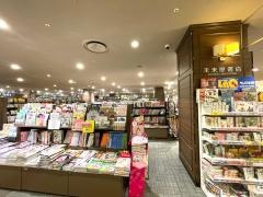 未来屋書店　八事店