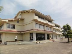 泉小学校