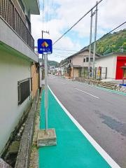 「父鬼」バス停留所