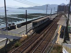 阿品東駅