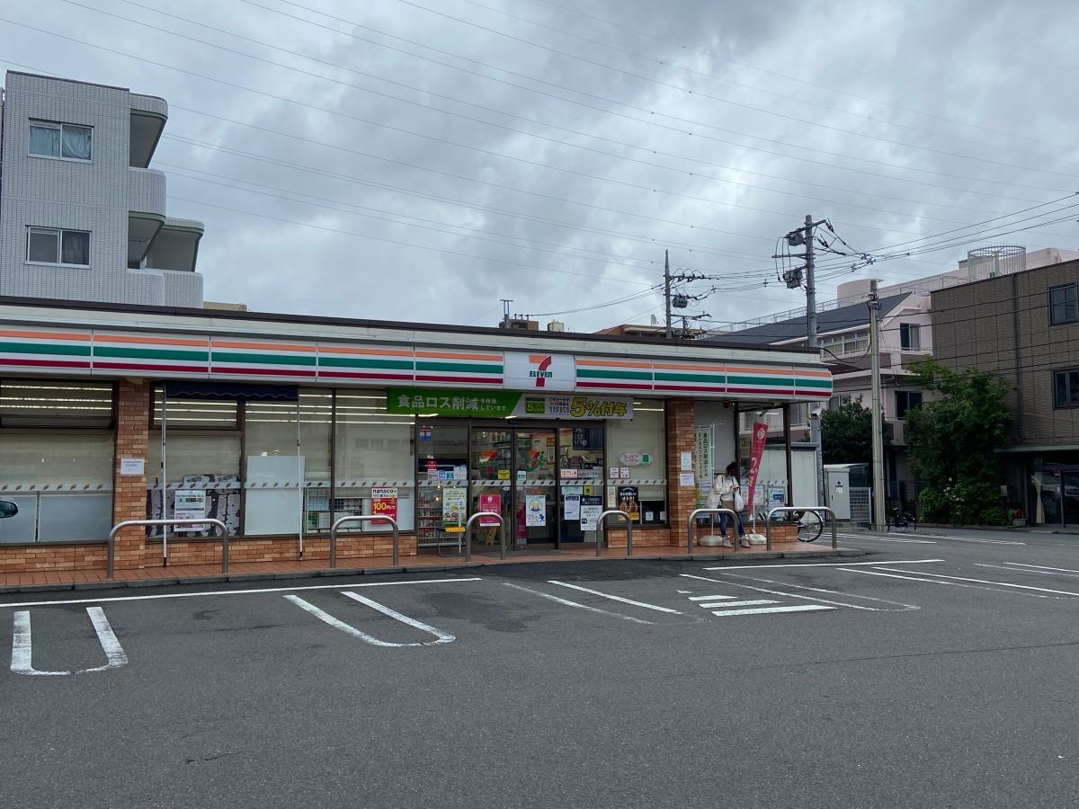 セブンイレブン