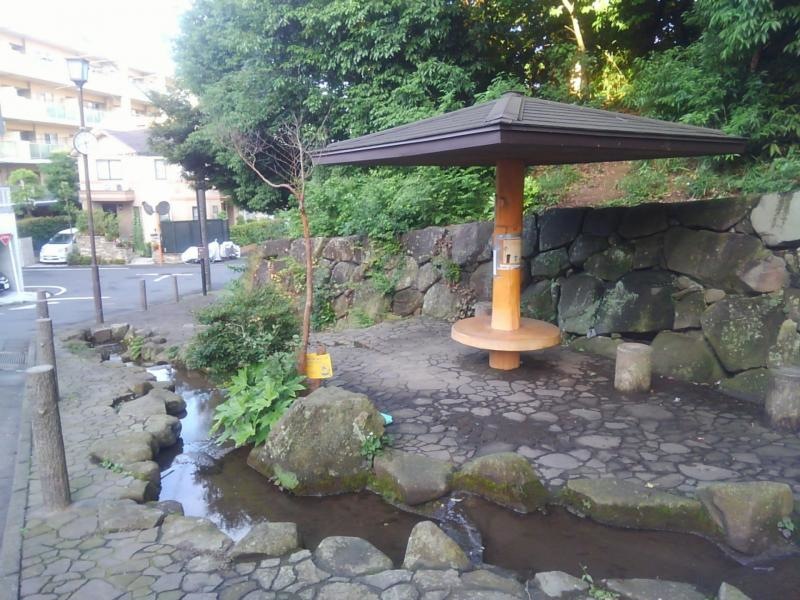 ホタルのせせらぎ谷側入口