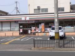 セブンイレブン　大東市寺川3丁目店