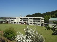 やまぞえ小学校