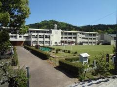 やまぞえ小学校