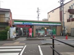 ファミリーマート　貴生町店