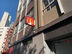 マクドナルド　新宿七丁目店