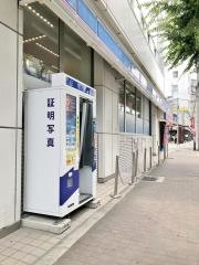 ローソン　阪神御影駅前店