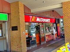 マクドナルド　吹田さんくす店