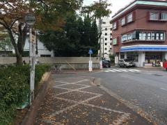 「動物園文化会館入口(北側)」バス停留所