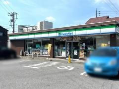 ファミリーマート　大府アラタ店