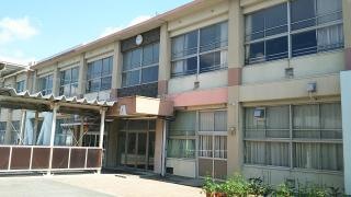 中央小学校