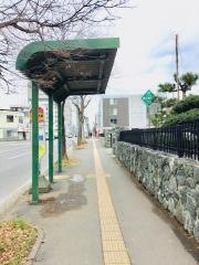 「大谷学園前」バス停留所