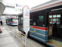 「京急久里浜駅」バス停留所
