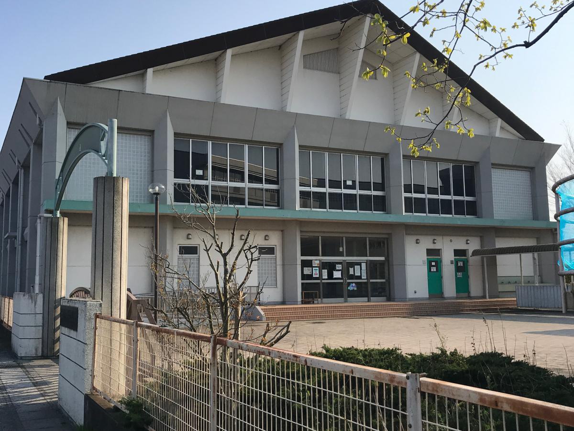 吉川 東 中学校
