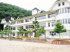 上下南小学校