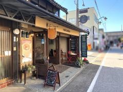カフェ・ドローム（ＣＡＦＥ・ＤＲＯＭＥ）