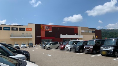 マーケットピア 三井アウトレットパーク北陸小矢部 小矢部市西中野