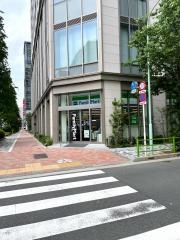 ファミリーマート　日本橋三丁目店