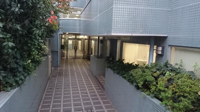 エントランス周り