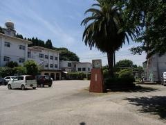 生目小学校
