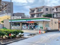 ファミリーマート　和光諏訪店