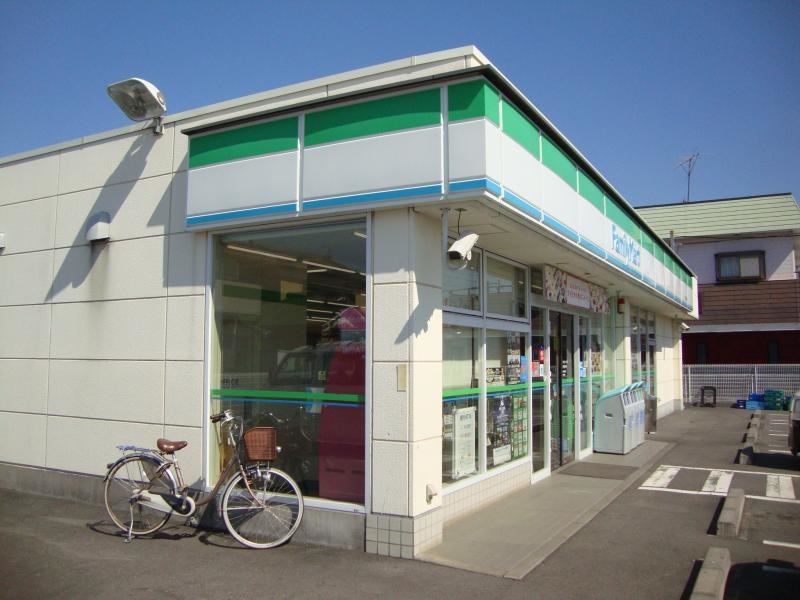 ファミリーマート三島長伏店