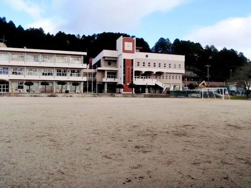 柘植小学校