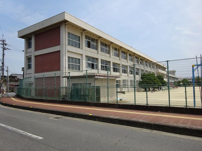 真菅小学校