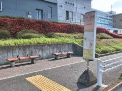 「小山上沼公園」バス停留所