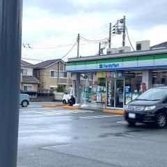 ファミリーマート　柏富里店
