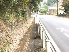 「城山入口」バス停留所
